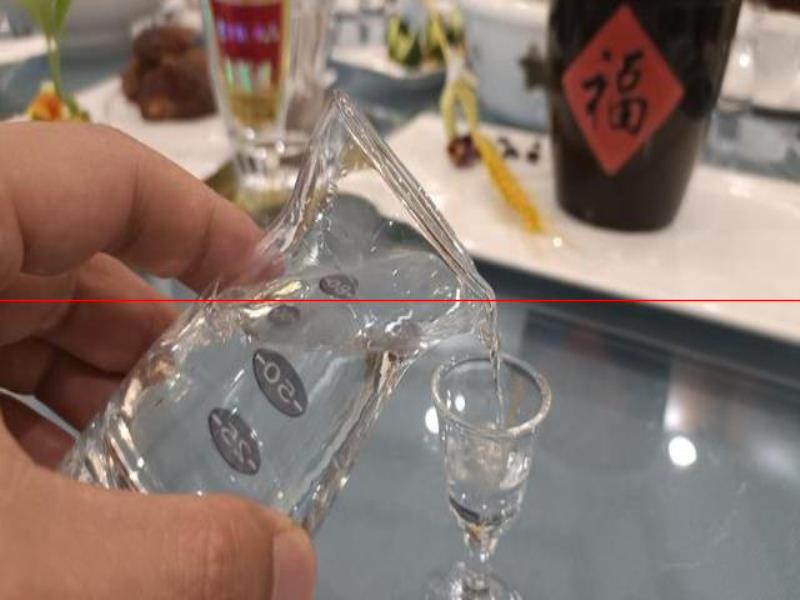 喜歡喝酒，家用設(shè)備自己釀可行么？果酒、白酒都可以，3點(diǎn)需注意